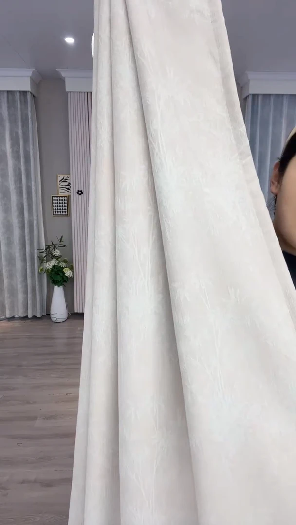 布闪电购商品13微瑕疵4.4挂钩2.6（中）