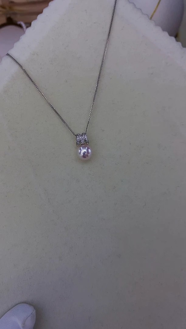 18K金镶嵌akoya海水珍珠吊坠8.5-9mm