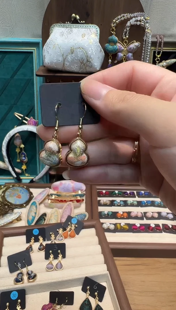 【48小时发】前程似锦葫芦耳饰