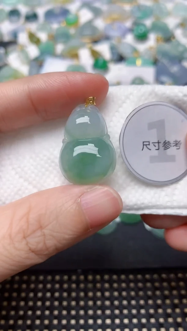 颈饰18K金镶嵌翡翠天然缅甸A货翡翠