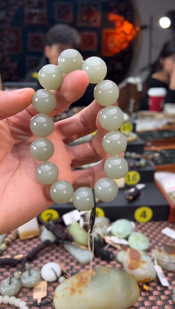 未镶嵌手串和田玉且末料青白玉手串卡16