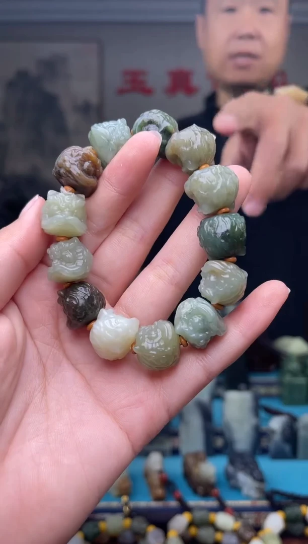 未镶嵌和田玉挂件1