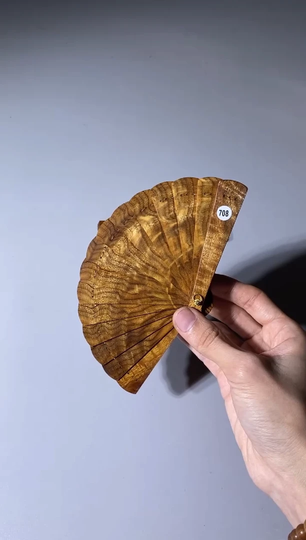 【闪购商品】金丝楠木雕708号10cm金丝楠迷你扇