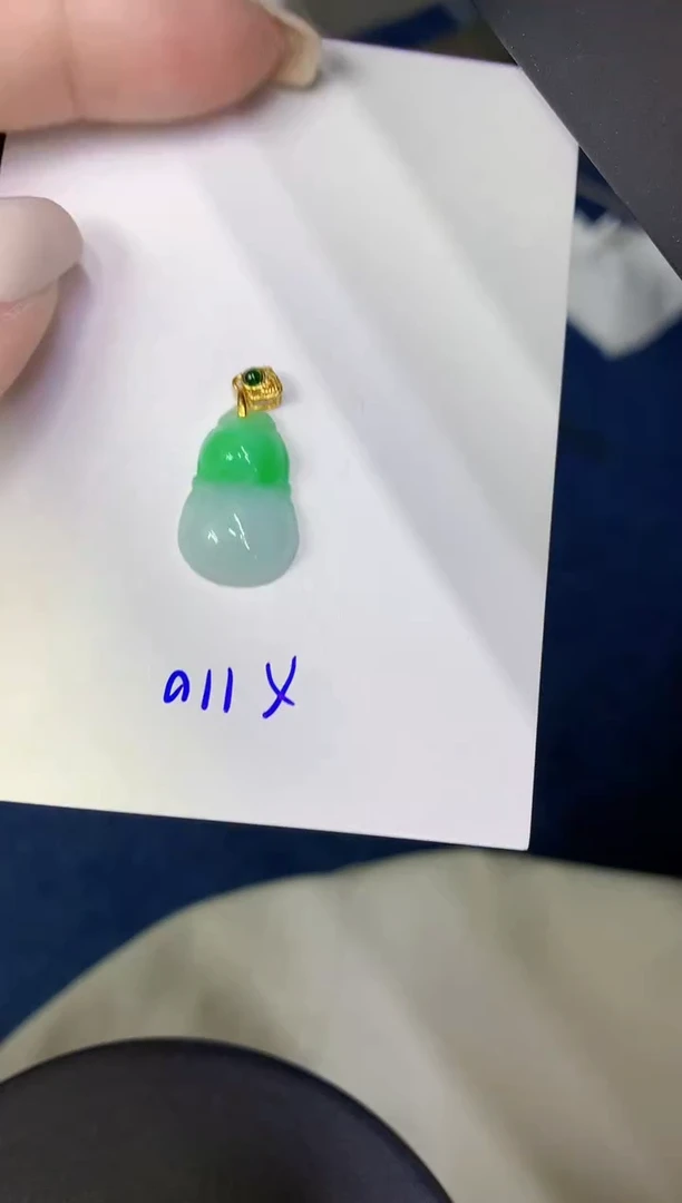 颈饰未镶嵌翡翠缅甸天然翡翠A货