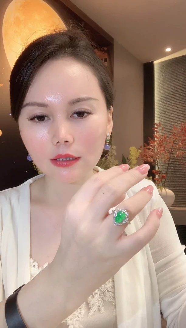 18K金镶嵌戒指翡翠D60