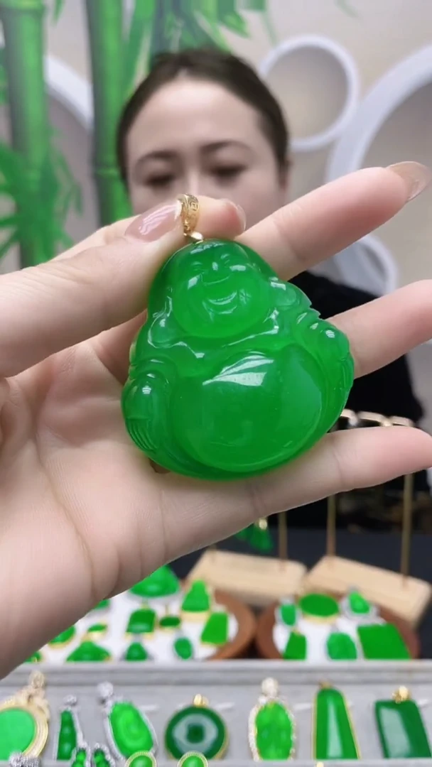 吊坠(赠链)银S925镶嵌翡翠B81