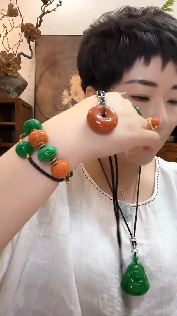 吊坠(赠链)合金翡翠092