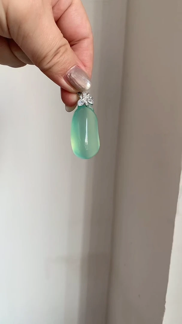 未镶嵌蛇纹石玉吊坠(不含链)吊坠