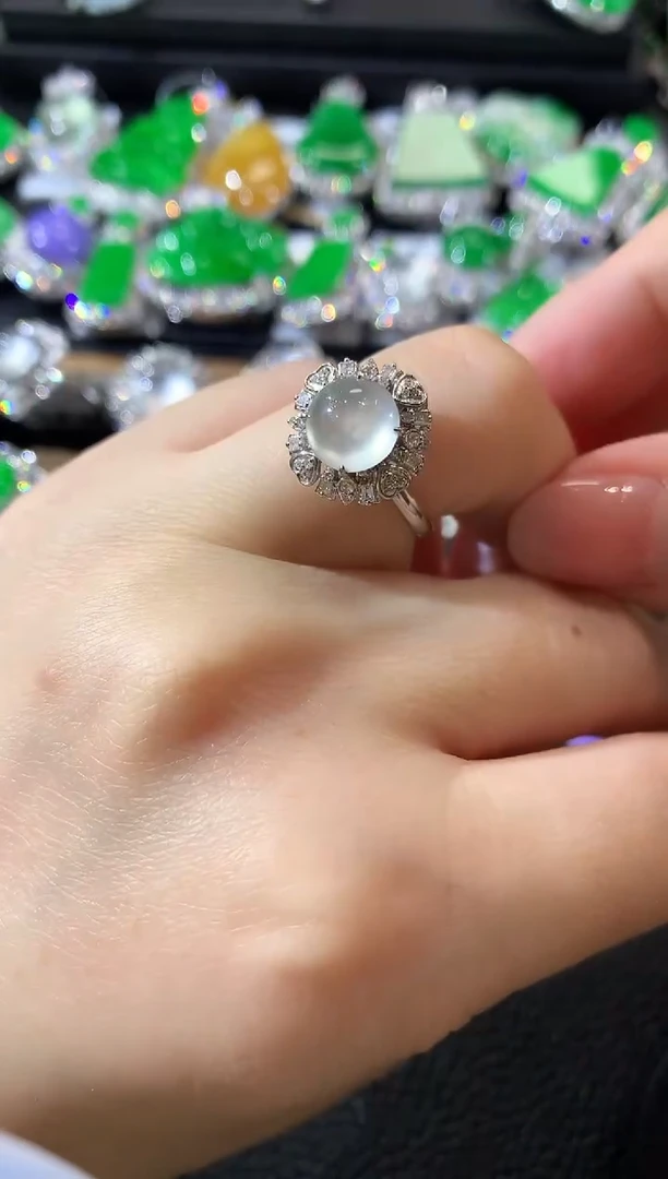 18K金镶嵌戒指翡翠D126