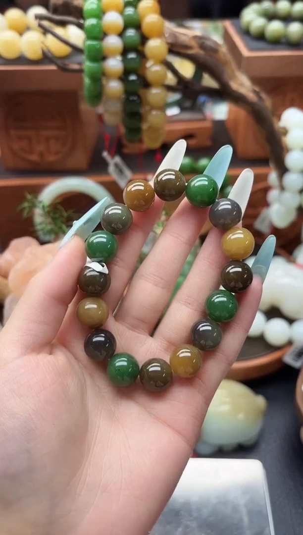 未镶嵌手串和田玉董小姐推荐 多样性发货 拍一发一db12