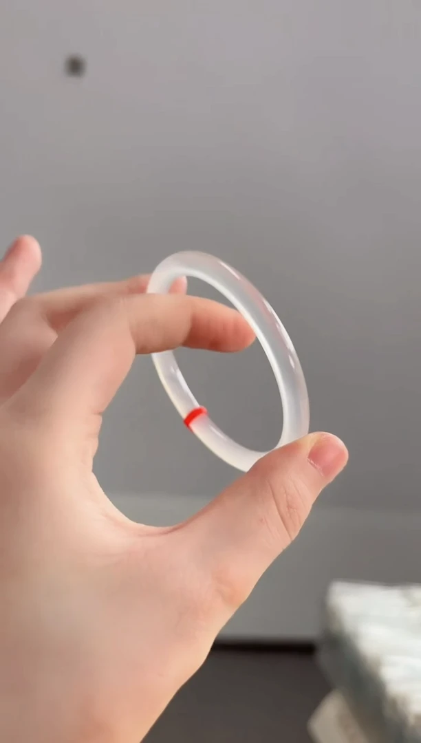 玛瑙/玉髓手镯未镶嵌60-61圈