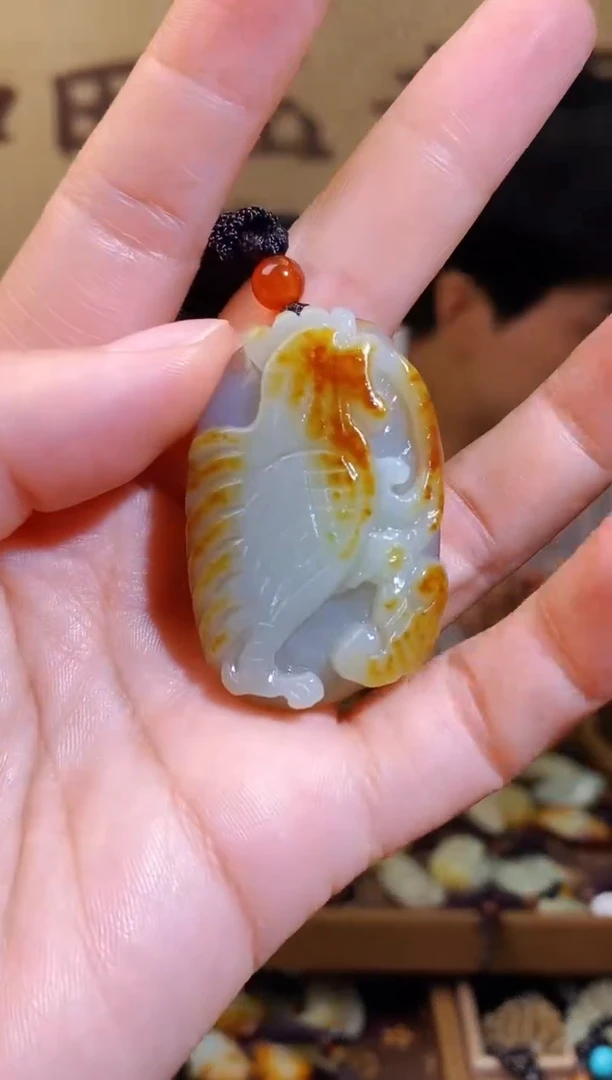 和田玉未镶嵌颈饰1