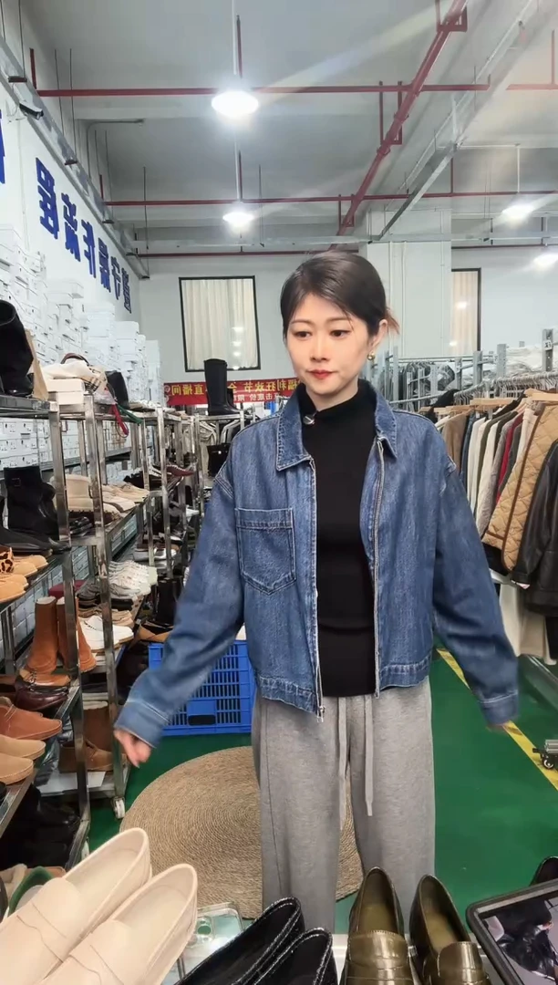 喜欢的姐妹去拍 L码  125斤