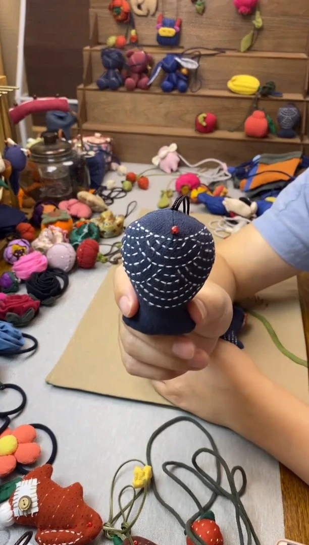 刺绣蓝色胖鱼（配件）