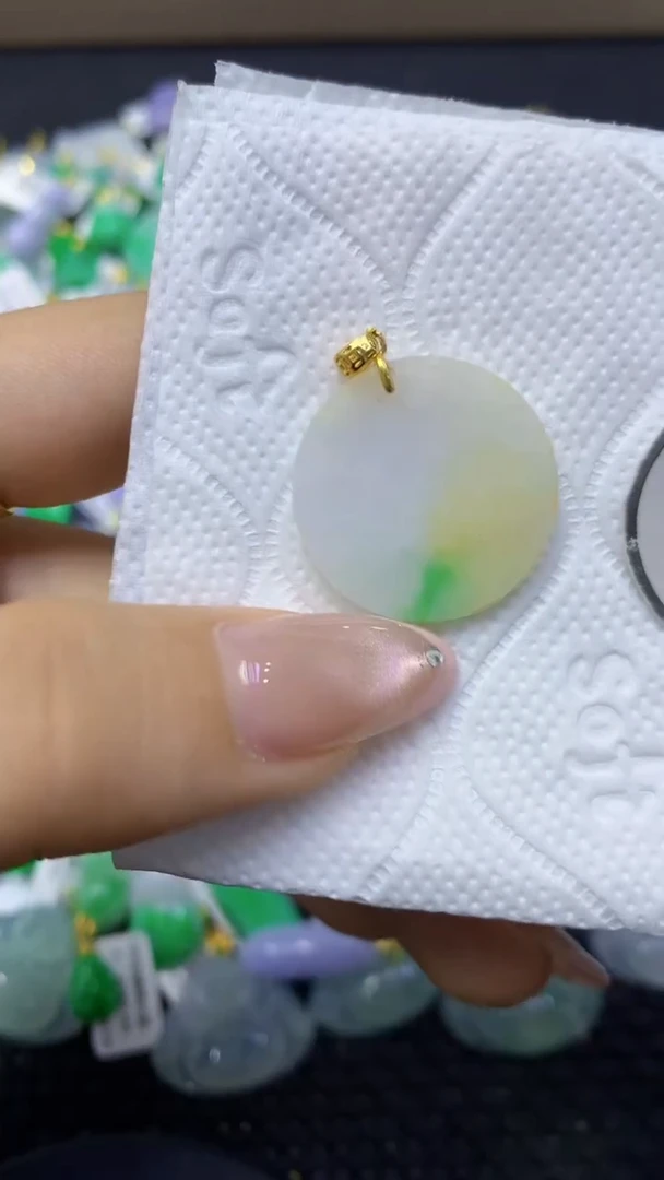 颈饰未镶嵌翡翠天然缅甸翡翠A货