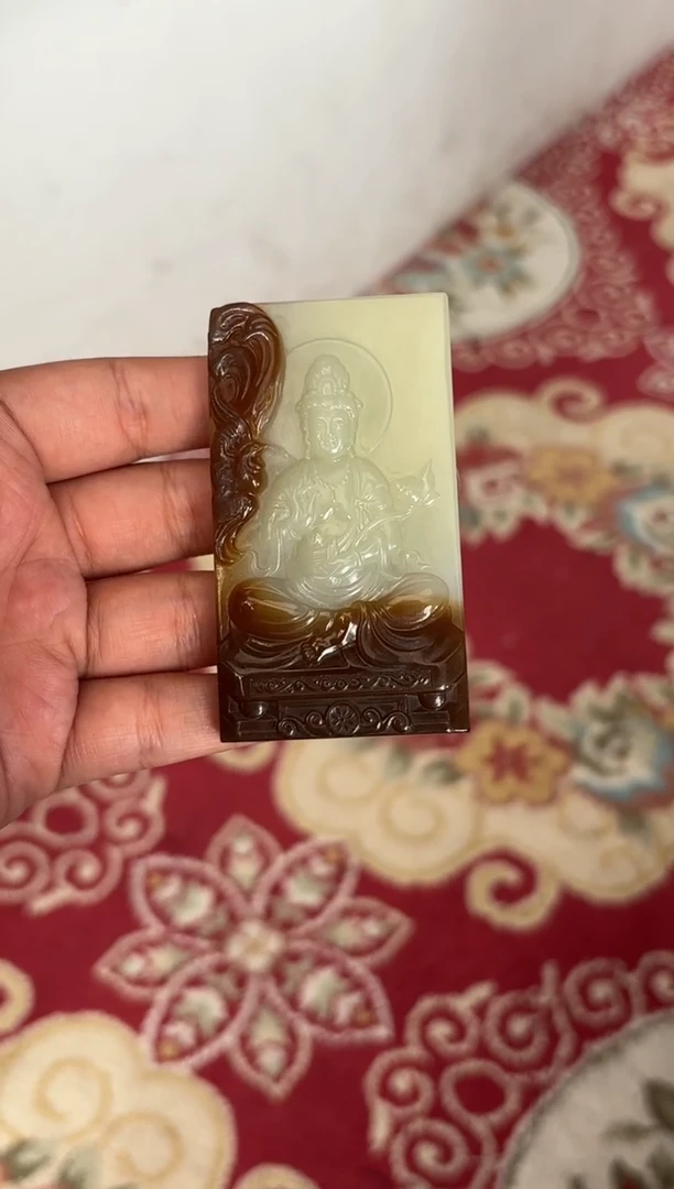 和田玉未镶嵌吊坠(赠链)若羌微色差把件m