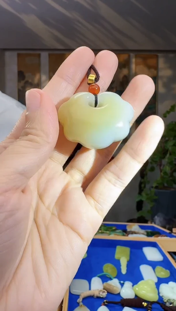 未镶嵌和田玉挂件拍一发一