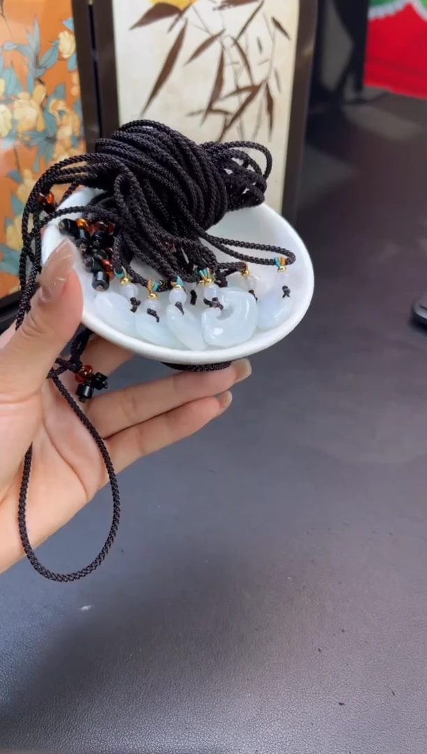 颈饰未镶嵌翡翠平安锁W356-25082502A多样性发一