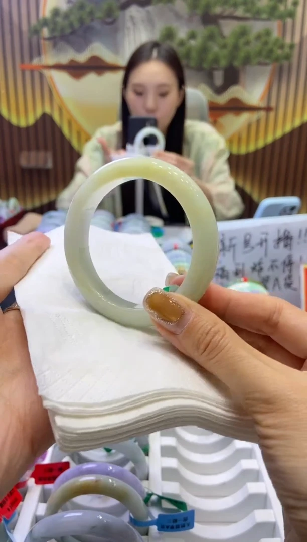 未镶嵌手镯翡翠0008284