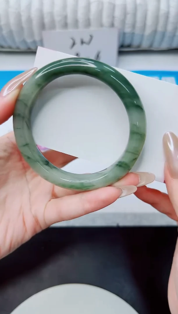 未镶嵌手镯石英质玉127/56.4