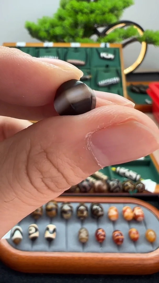 玛瑙/玉髓（覆膜）颈饰未镶嵌5.（微瑕随机发货）