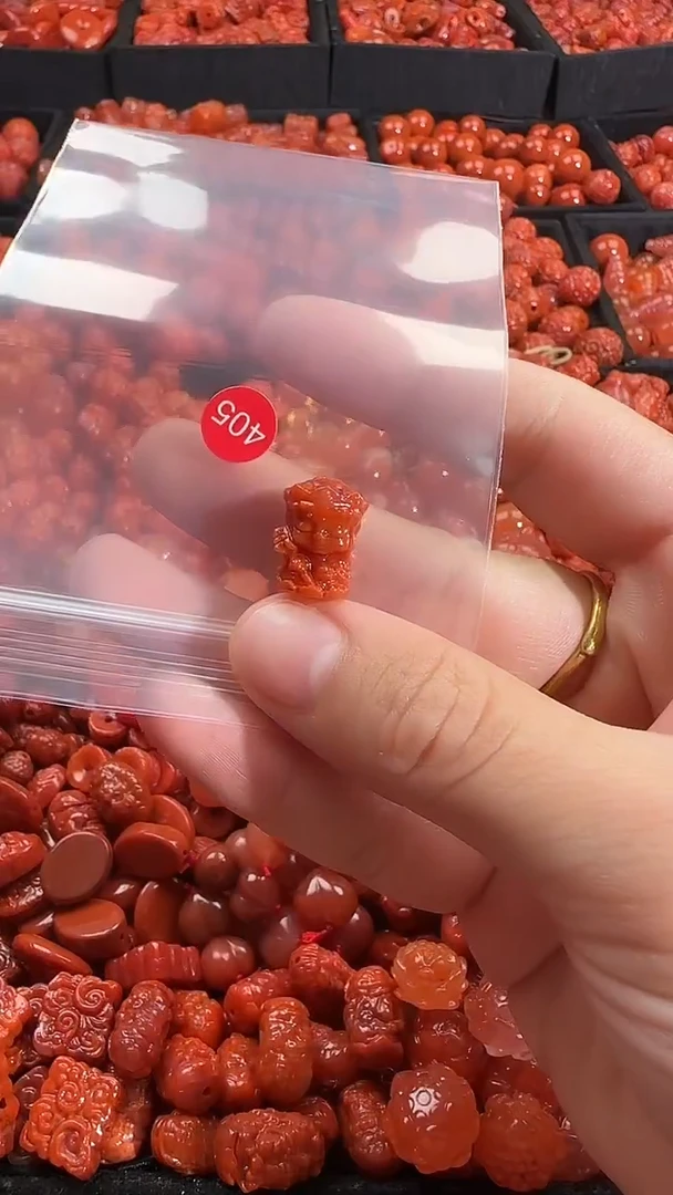 颈饰未镶嵌南红玛瑙1