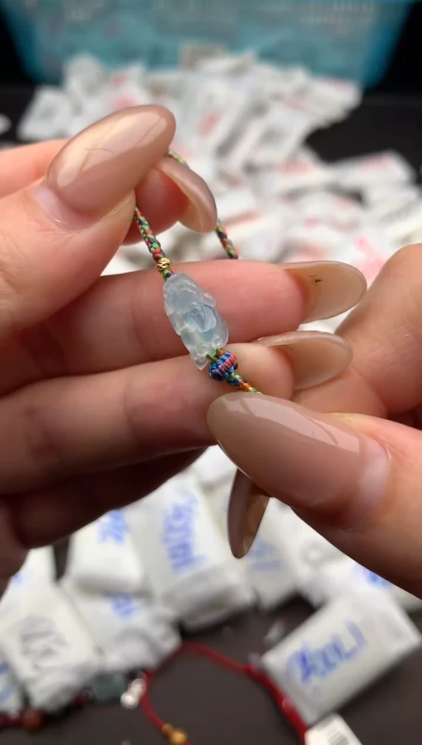 【闪购商品】翡翠手绳未镶嵌一