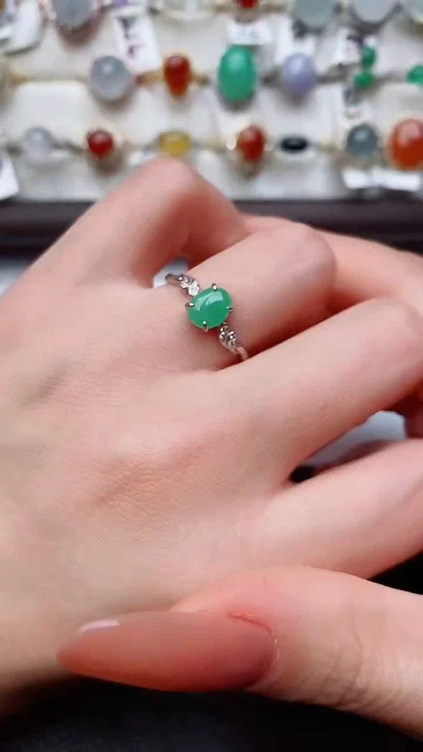 银S925镶嵌戒指翡翠...