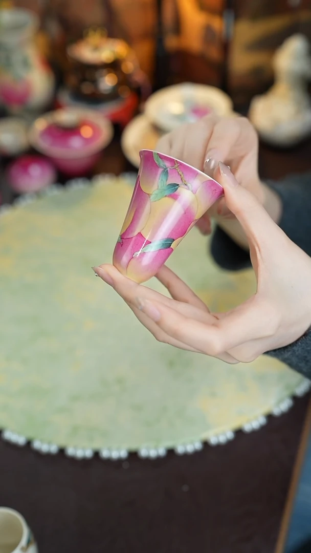 景德镇手工手绘雅圣粉彩闻香杯