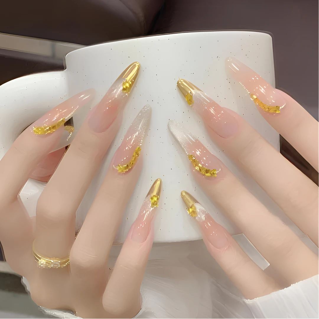 手工穿戴甲秋冬金色法式猫眼甲片彩钻复古鎏金显白高级感美甲贴片