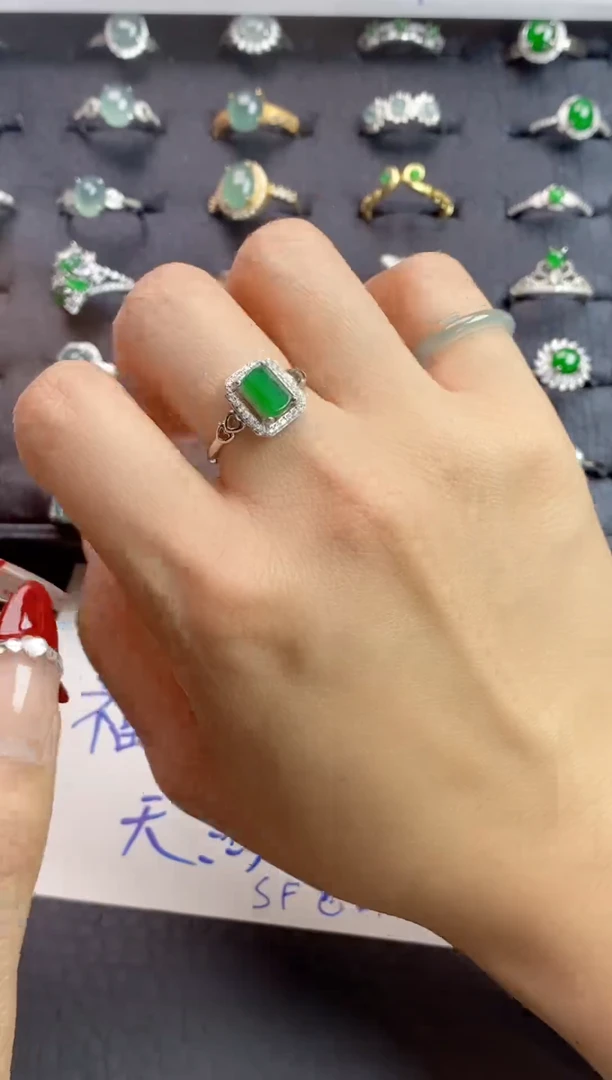 【闪购商品】翡翠戒指银S925镶嵌女士戒指