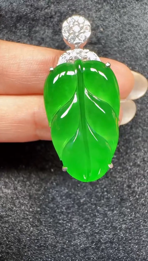 未镶嵌定制翡翠翡翠吊坠116