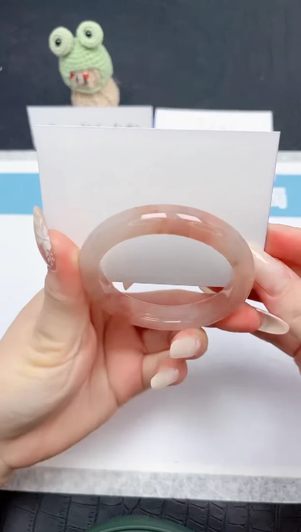 【闪购商品】石英质玉手镯未镶嵌35-53.2