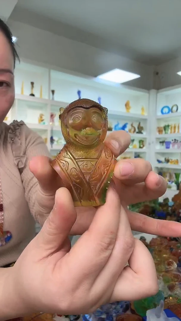 手工艺品琉璃猴首