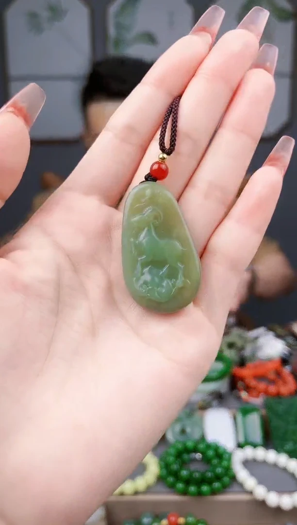 和田玉未镶嵌颈饰多样性发货   拍一单发一个