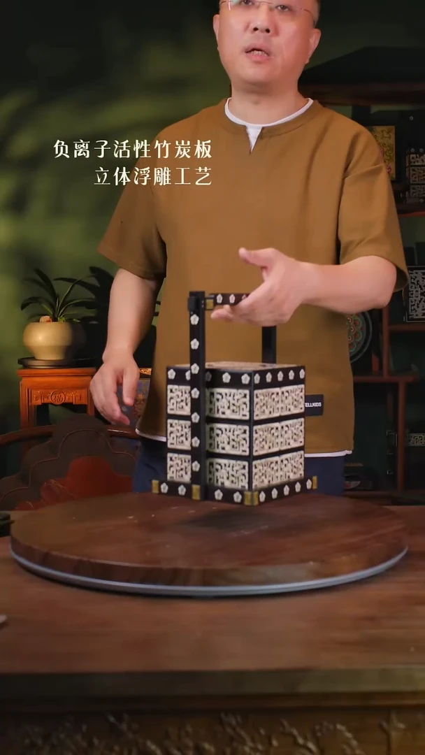 壹藏贰宝牙雕小提梁