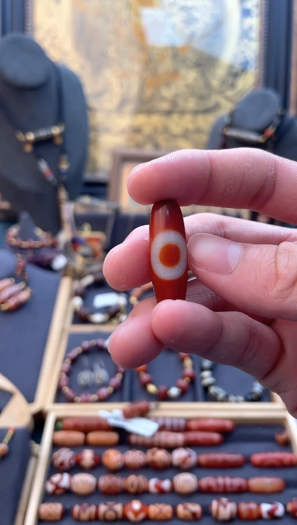 未镶嵌颈饰玛瑙/玉髓（覆膜）行运红肉一眼cc单珠