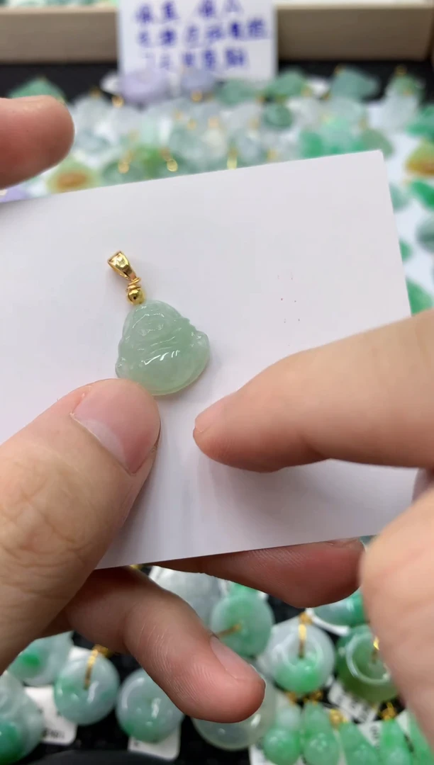 翡翠未镶嵌颈饰1111111111