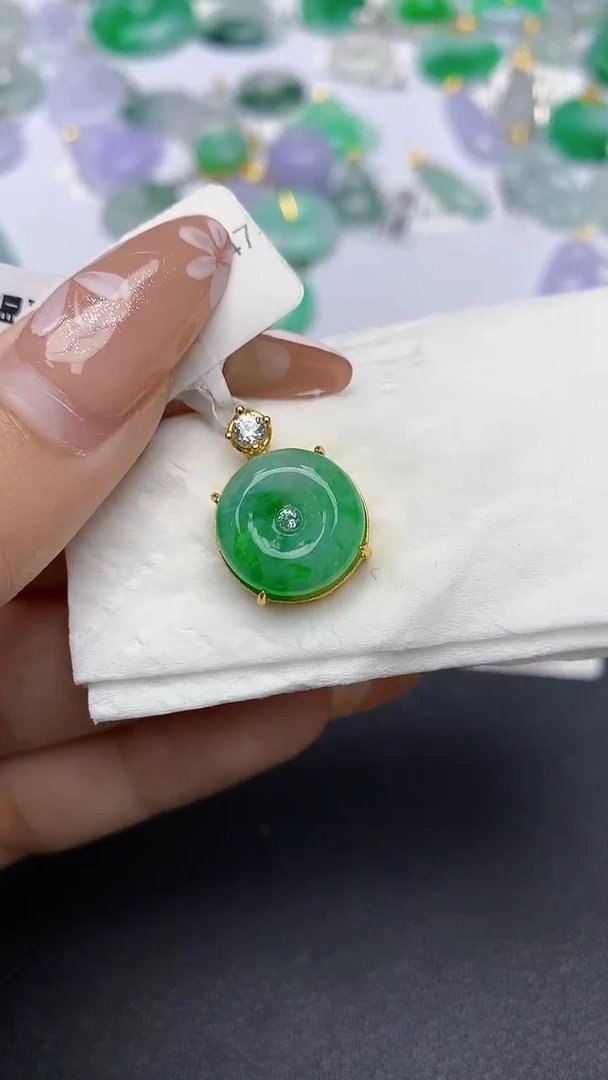 颈饰银S925镶嵌翡翠a货假一赔三支持复检百元上9元证书费自理