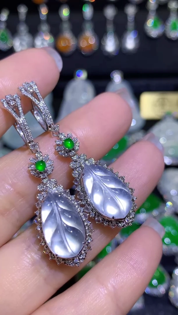 【闪购商品】翡翠耳饰18K金镶嵌玻璃种金枝玉叶耳坠 