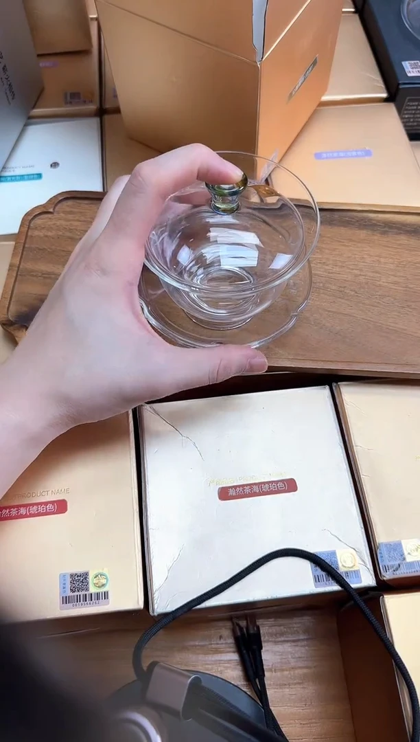 禾器粉金标沁莲盖碗迷翠