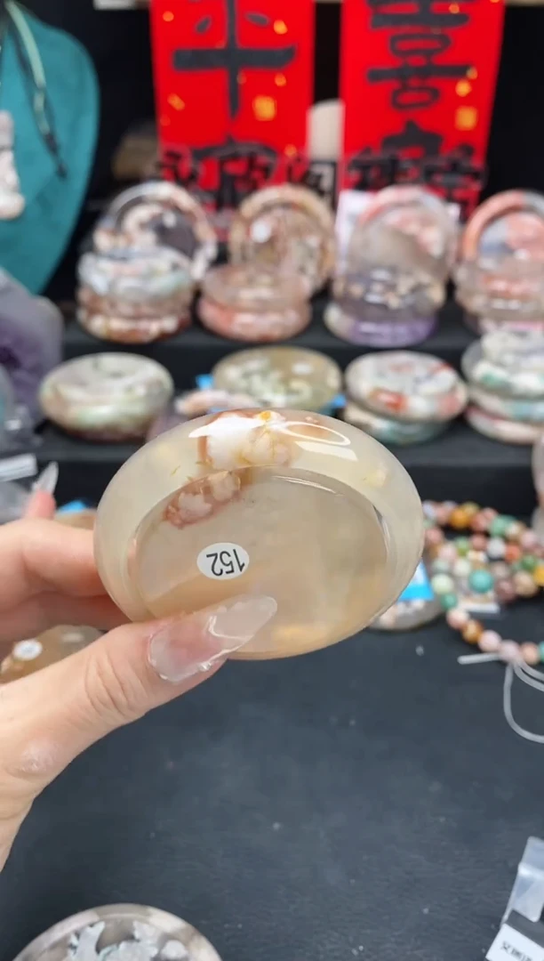 【闪购商品】石英质玉手镯（圆镯）未镶嵌52