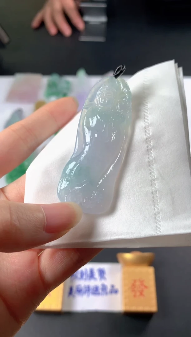 未镶嵌定制翡翠浅*浅毛货抛光