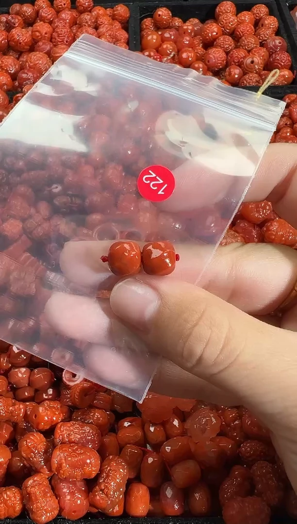 颈饰未镶嵌南红玛瑙1