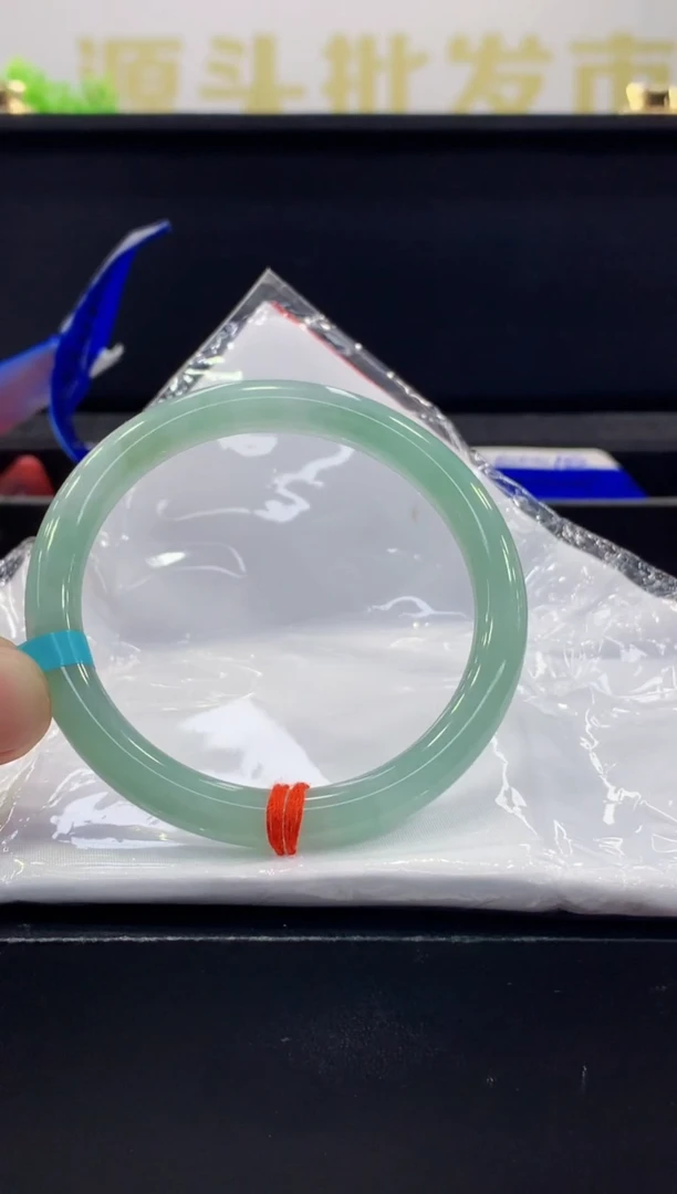 未镶嵌手镯翡翠翡翠手镯