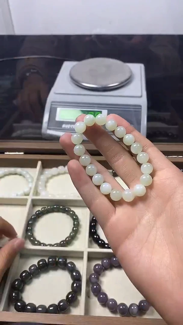 未镶嵌手串和田玉主播推荐！！