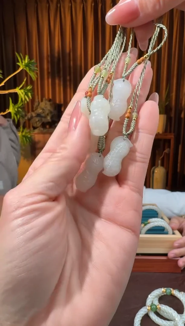 颈饰未镶嵌和田玉76刘洋11.21多样性发货拍一发一