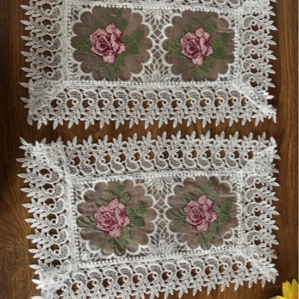 ZN040-20玻璃纱【28*43/对】白底粉桃花高织高密玻璃纱水溶边