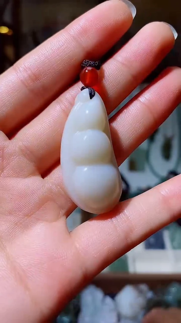 未镶嵌和田玉挂件1