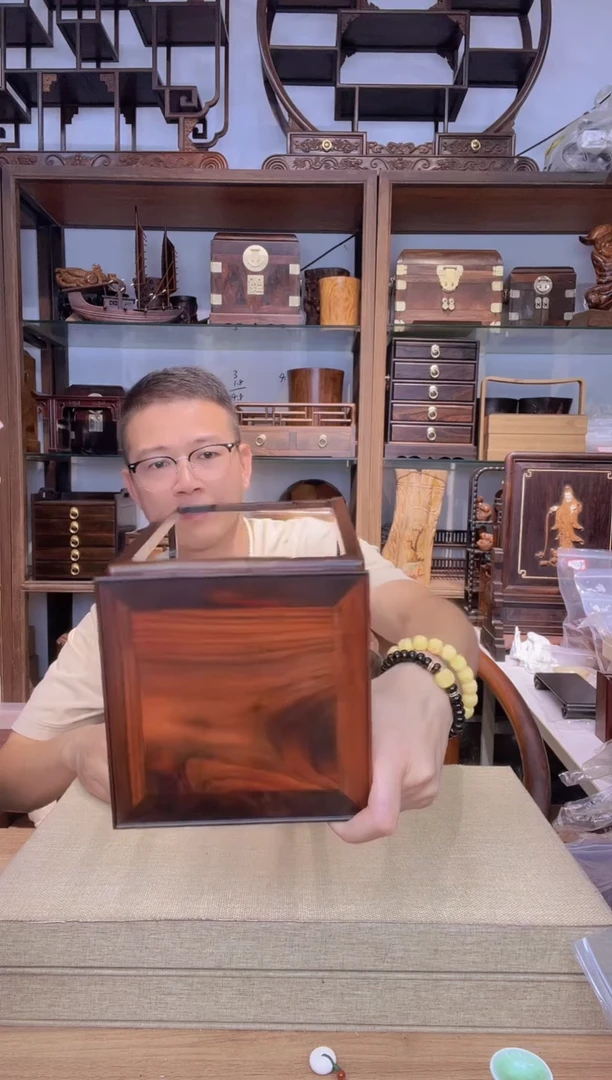 乌木类书架星***9031大红酸枝正方花架   库存